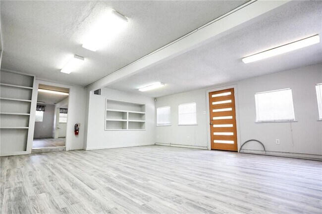 Photo - 3801 S 1st St Casa