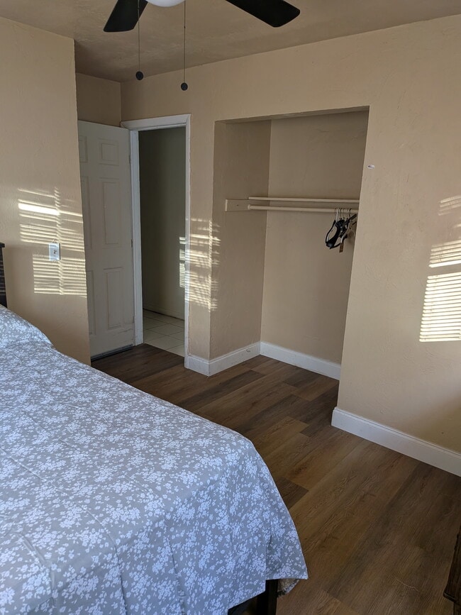 Photo - 4976 SW 5th Ct