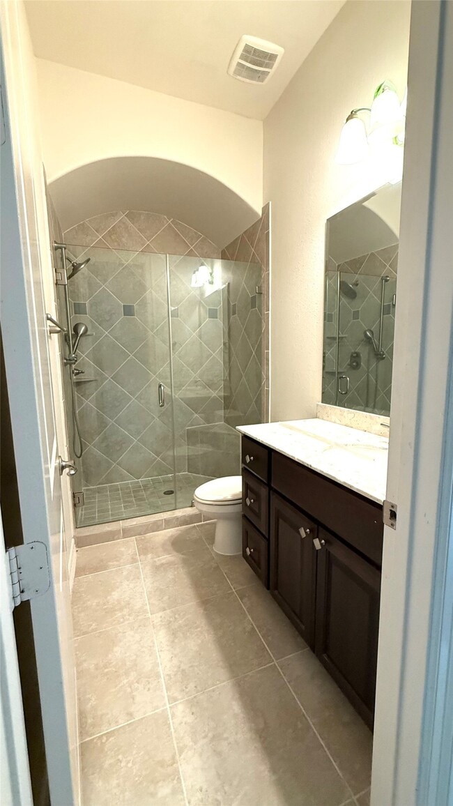 Photo - 4802 Fairford Dr