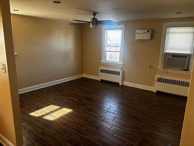 Photo - 8009 Rodney St Unidad B