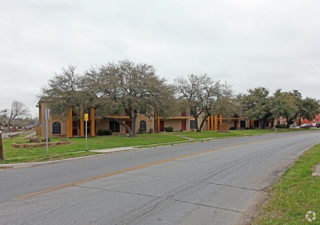 Demasiado Apartments - Demasiado Apartments