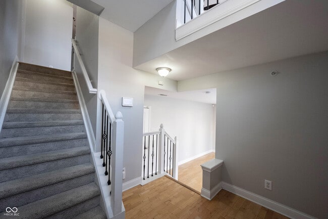 Photo - 515 E New York St