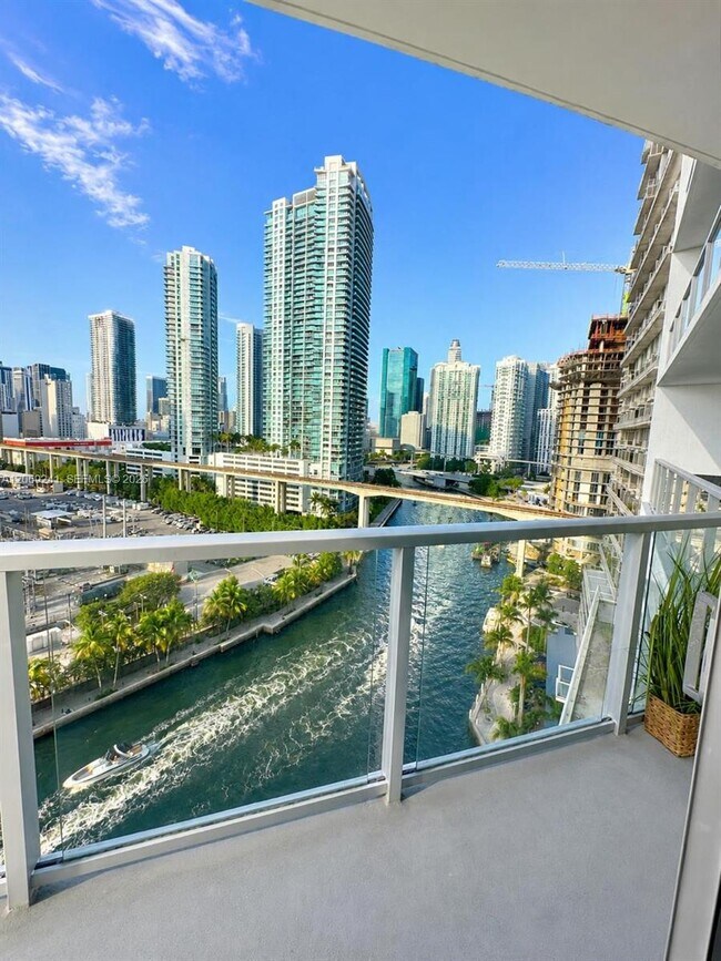 Photo - 185 SW 7th St Unit 1505