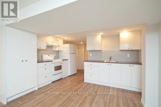 Photo - 102 Robinson Ave