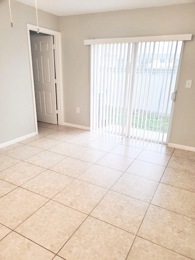 Photo - 524 Southridge Rd