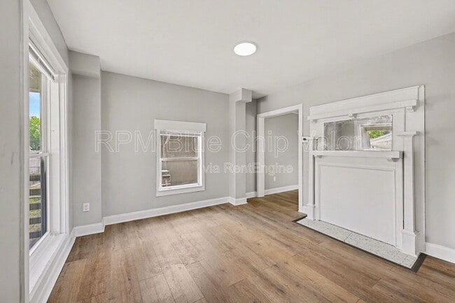 Photo - 1710 Lawn Ave