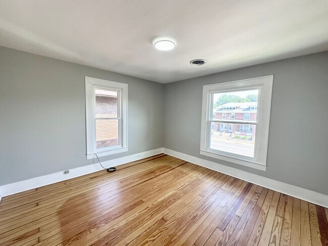 Photo - 139-141 W. Sandusky Unit 139 1/2 W. Sandusky