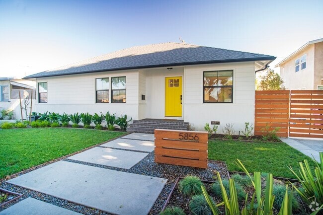 Building Photo - 5856 E Pavo St Rental
