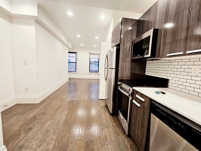 255 Newbury St Unit 270