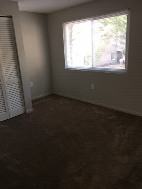 Photo - Oakwood Square Townhomes