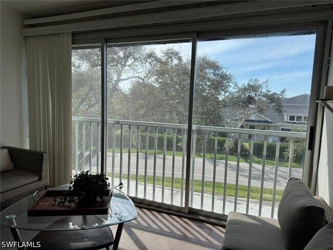 Photo - 1900 Alamanda Dr Unit 303