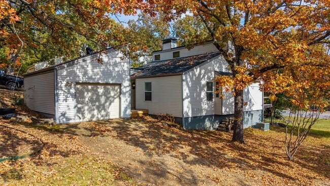 Building Photo - 102 Windwood Ln