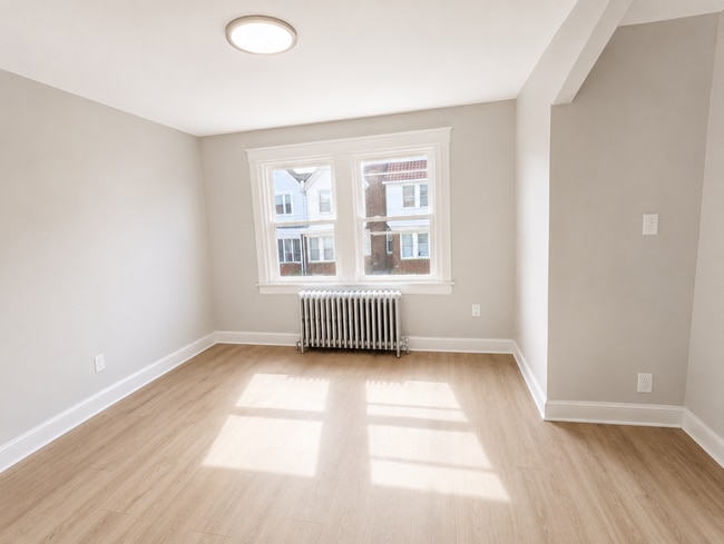Master Bedroom - 6229 N Bouvier St