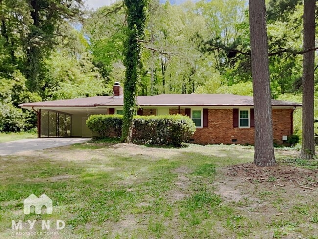Building Photo - 392 Colchester Dr