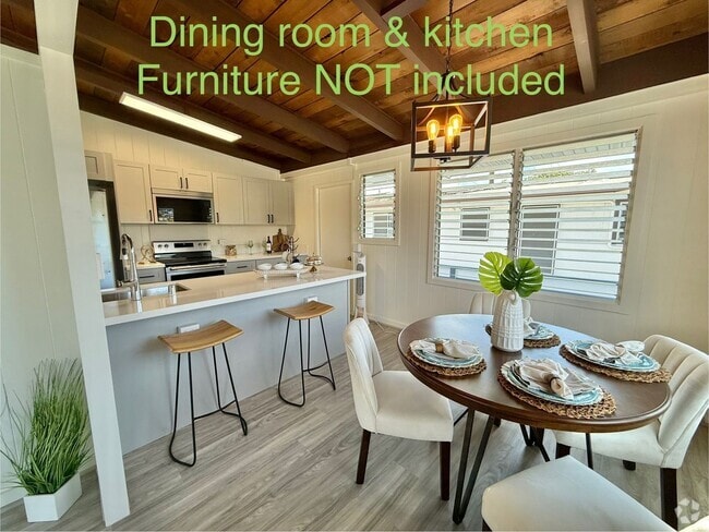 Building Photo - Modern two story Kaimuki home - all new ki...