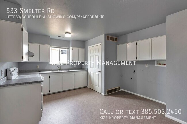 Photo - 533 Smelter Rd