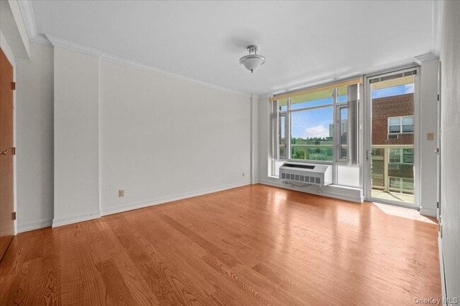 Photo - 3511 Cambridge Ave Unit 6B