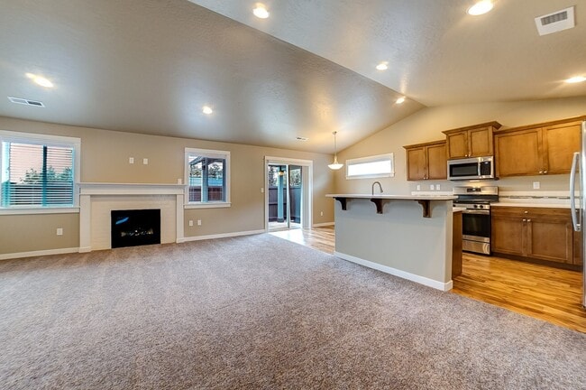 Photo - 1746 NE Janice Way