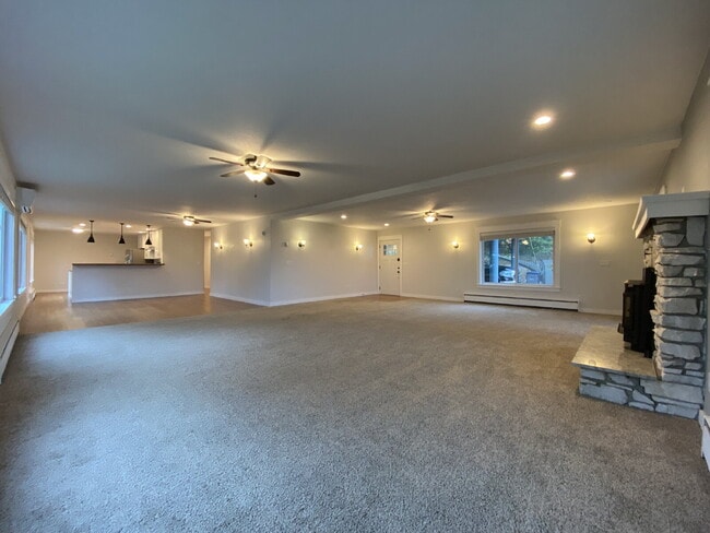 Photo - Spacious 2-Bed, 2-Bath Duplex Retreat Over...