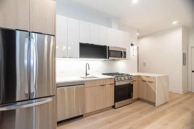 Photo - 2254 N Sawyer Ave