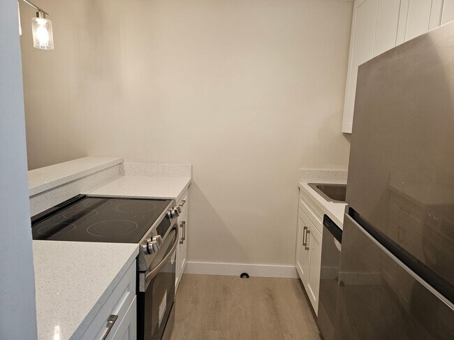 Photo - 5821 Washington St