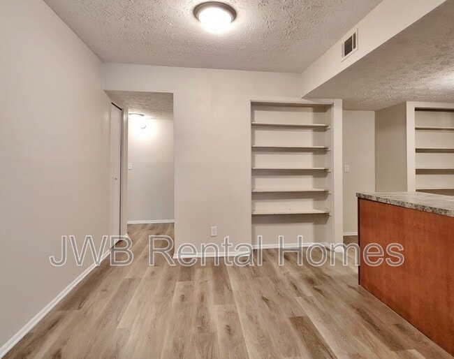 Photo - 7201 Arlington Expy Unit 106