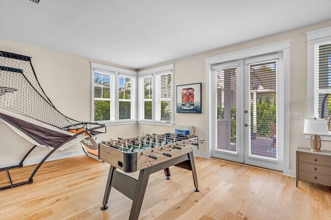 Photo - 6 Wilkes Rd Unit ID1447136P