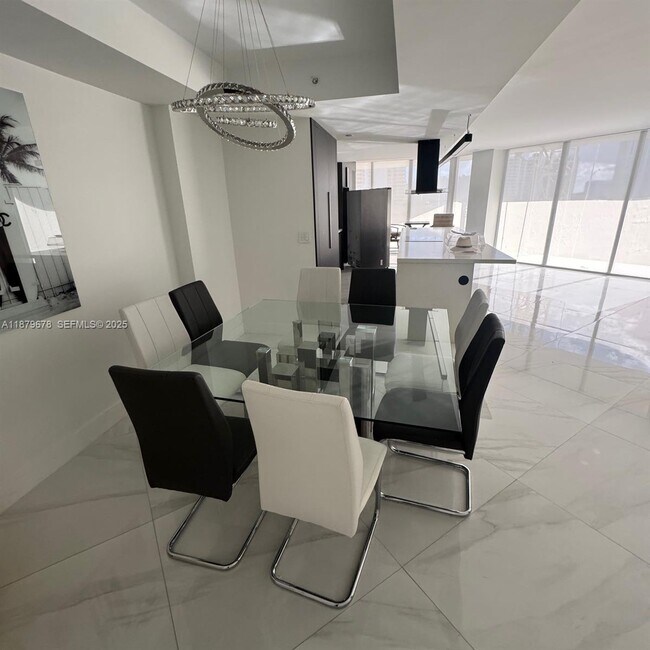 Photo - 19355 Turnberry Way Unit 5G