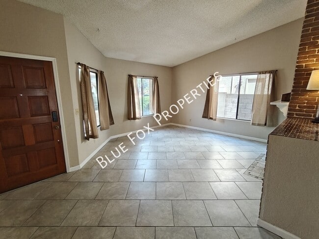 Photo - 5189 W Aquamarine St