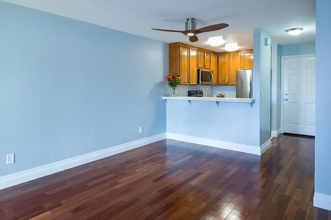 Photo - 2630 Erie St Unidad 7