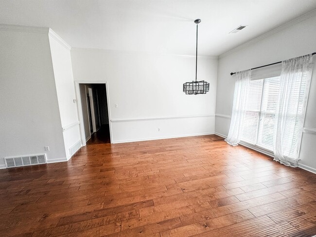 Photo - 284 Holly Cove