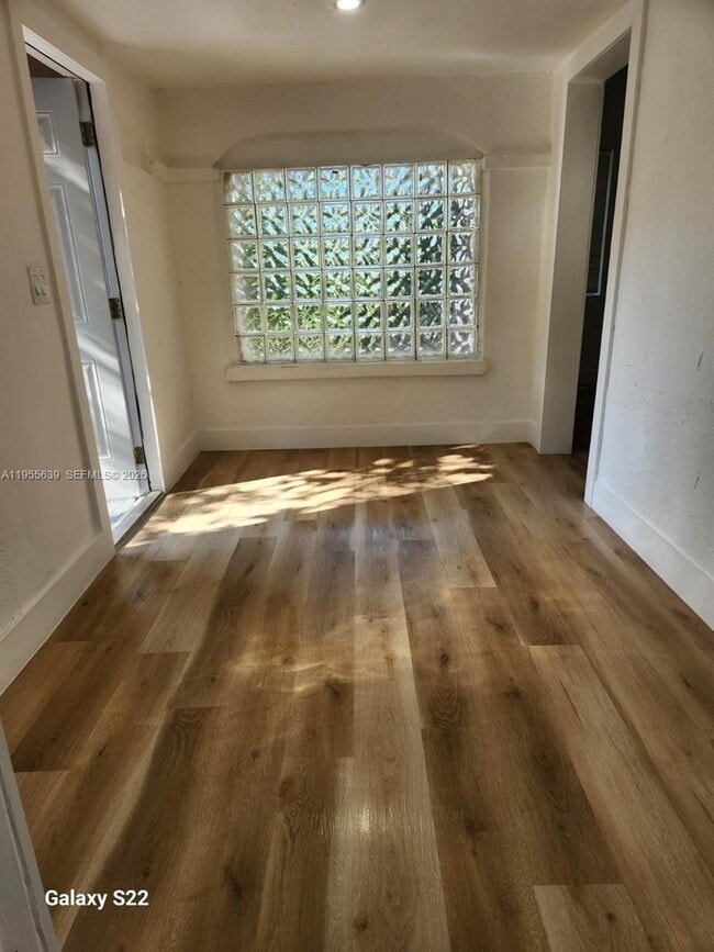 Photo - 45 NE 60th St