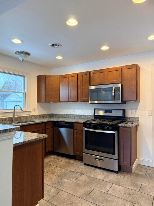 Photo - 541 E Bennett Ave