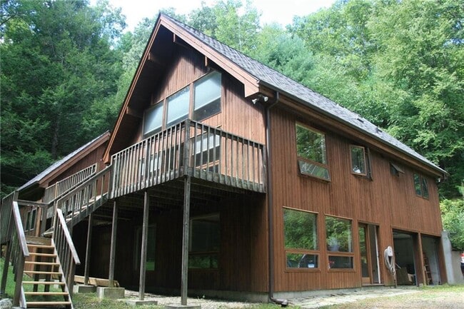 Photo - 225 Brigham Tavern Rd