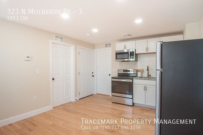 Building Photo - 323 N Mulberry St Unit 3