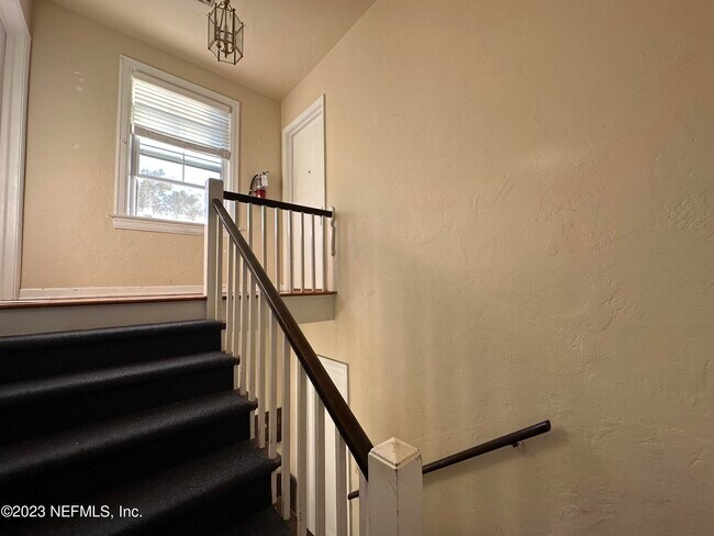 Photo - 1261 Belmont Terrace Unidad 3