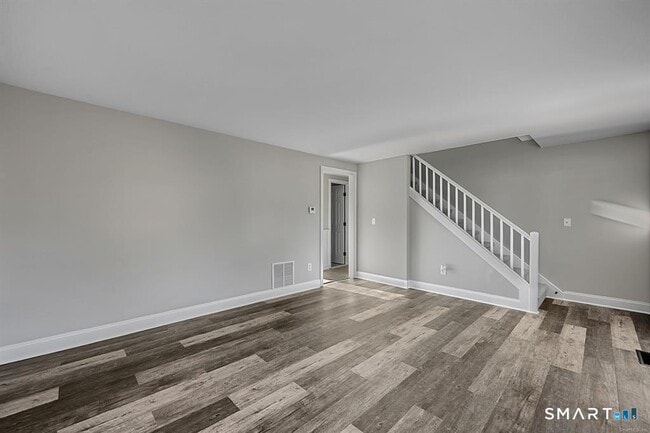 Photo - 2 Butternut Dr Unit 2