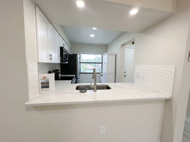 3457 Flossmoor Ave