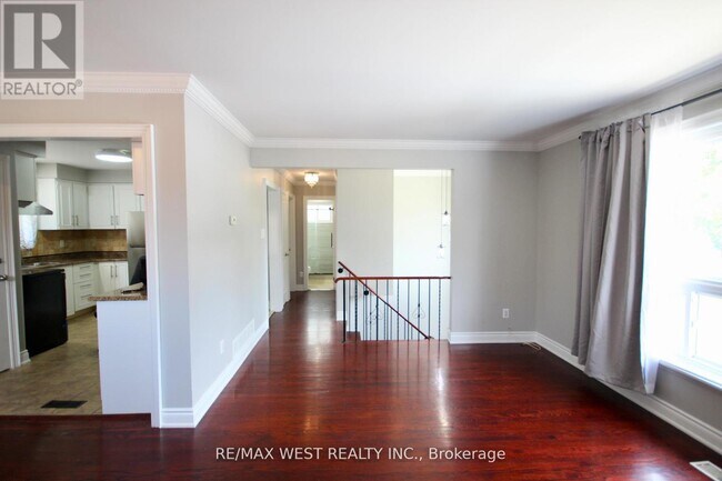 Photo - 101 Dearbourne Blvd