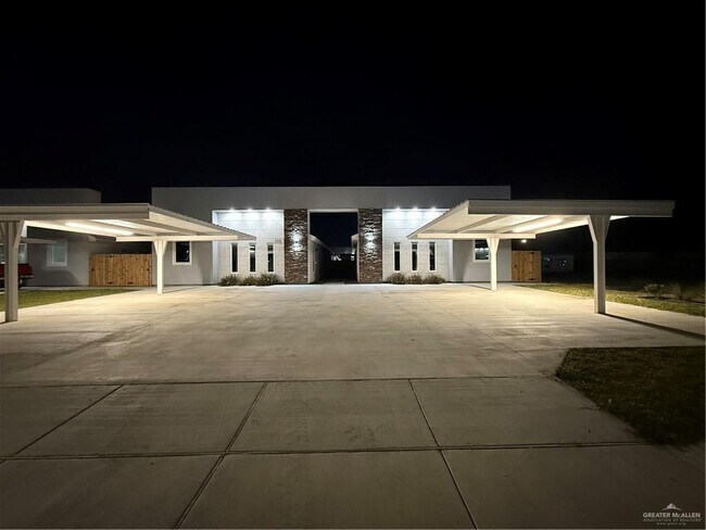 Photo - 16 Northwestern Ave Unit 3