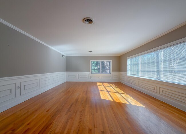 Photo - 514 Glenview Dr