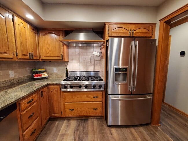 Photo - 2521 Cedar Hills Dr