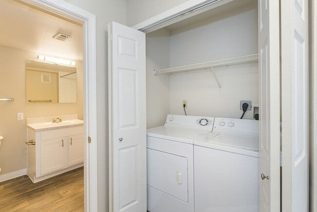 Photo - Welcome Home to Constitution Square