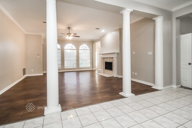 Photo - 2821 Alcot Ln