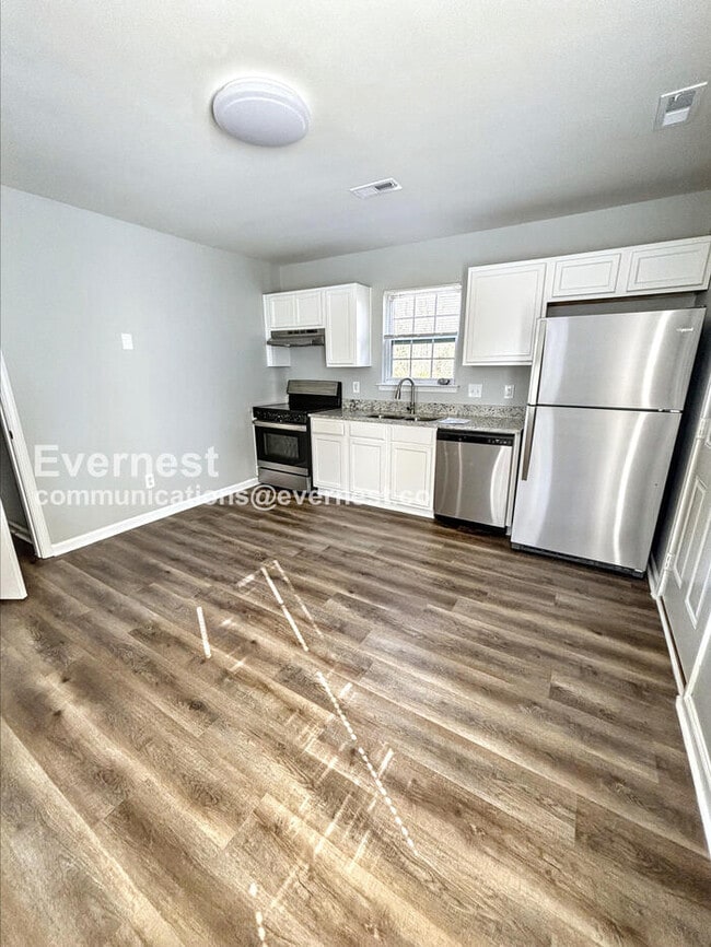 Photo - 1014 Brianna Way