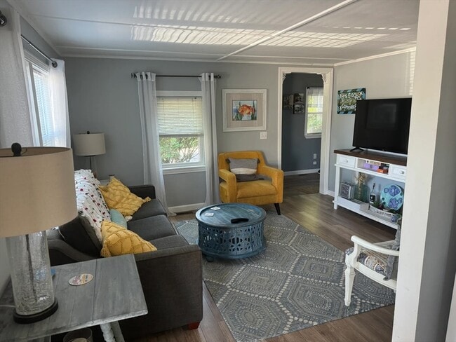 Photo - 16 Cricket Ln