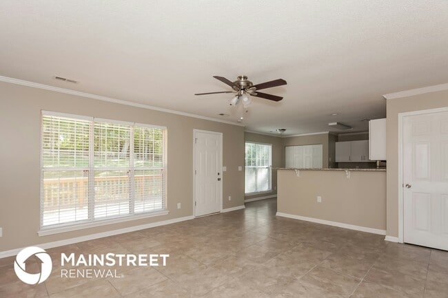 Photo - 202 Forest Pond Rd