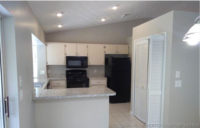 Photo - 3265 SW Escarole St