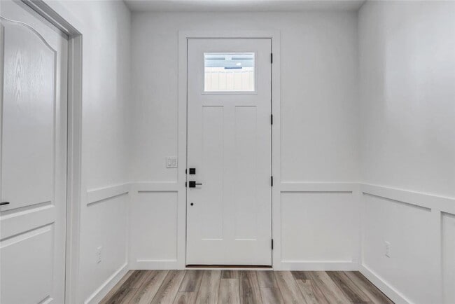 Photo - 16507 Honey Locust Dr