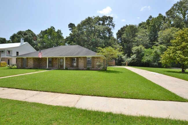 Photo - Newly renovated home in Beau Village Subdivision in Denham Springs near I-12